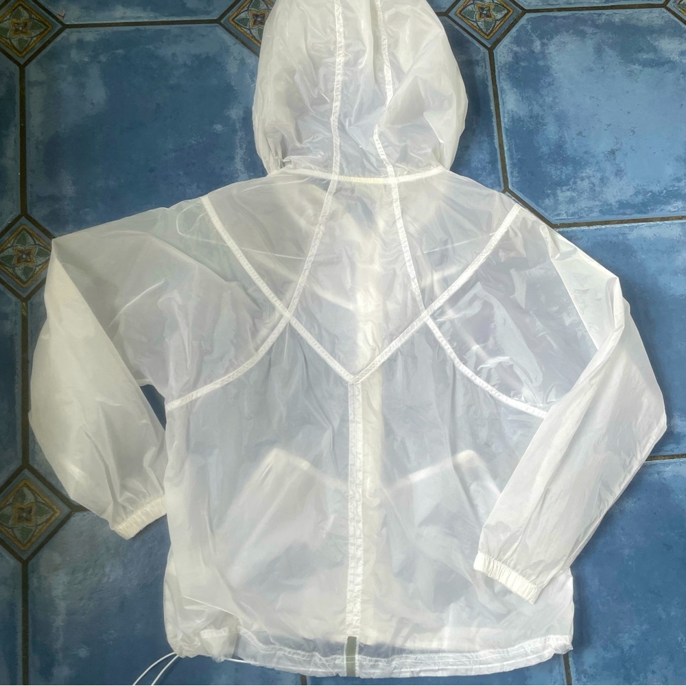 Athleta Wind and Rain White Jacket Size: xs